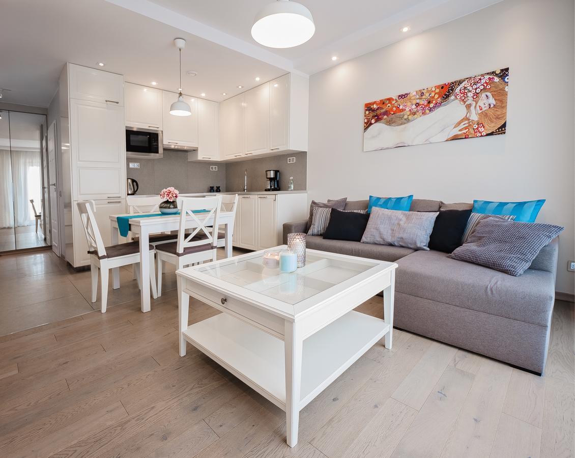 Apartamenty Homely Place - Parking 7 بوزنان المظهر الخارجي الصورة